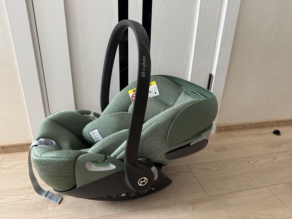 Автокрісло Cybex Cloud T i-Size plus Leaf Green