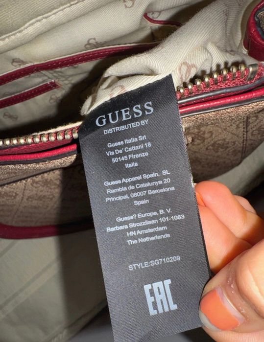 Mala clássica GUESS