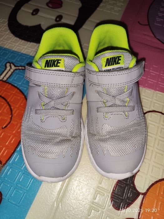 Nike кросівки для хлопчика, 27р