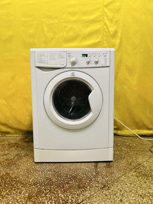 Стиральная машина Indesit