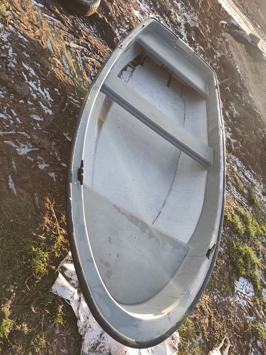 Łódka wiosłowa w bardzo dobrym stanie, wiosła Szmagliński