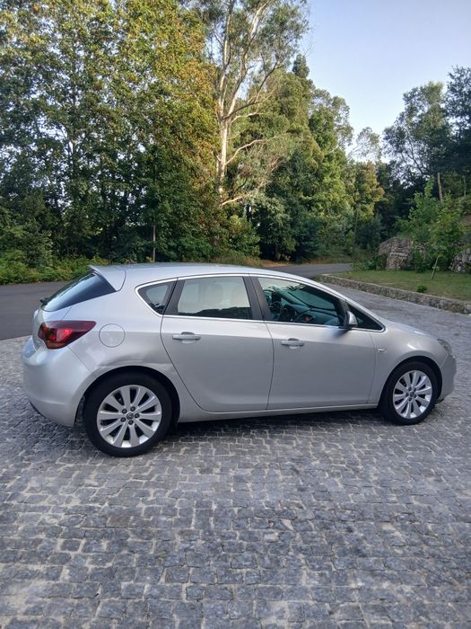 Opel Astra 1.3 CDTI  95 CV ( com apenas 215 mil kms )