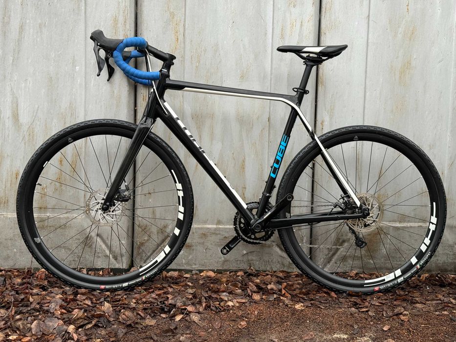 Гравел Cube Cross Race CMPT на осях\Shimano 105\вилка карбон