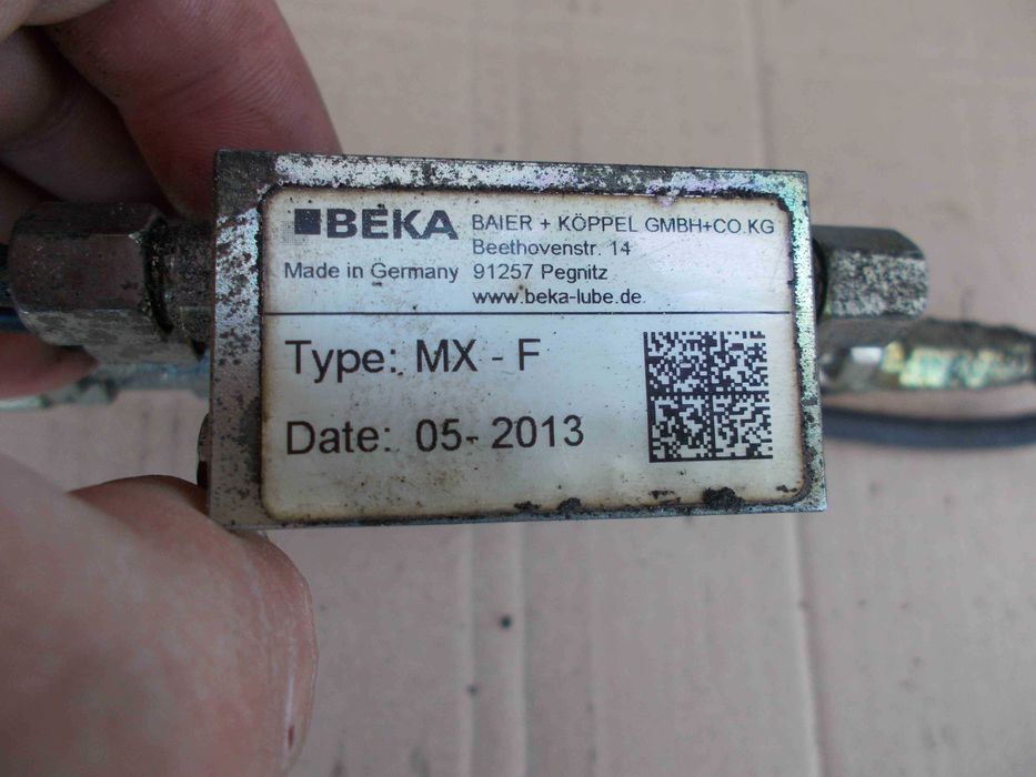 Rozdzielacz centralnego smarowania BEKA MAX 6 sekcji MXF