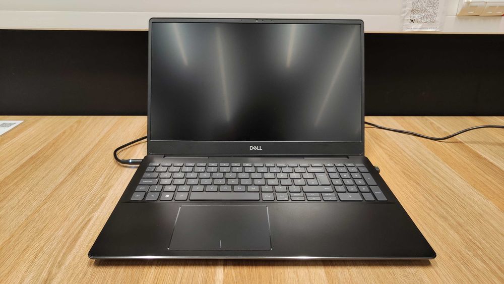 Laptop Dell Vostro 7590 || 32GB RAM || GXT1650 || i7-9750H || 1,25TB SSD
