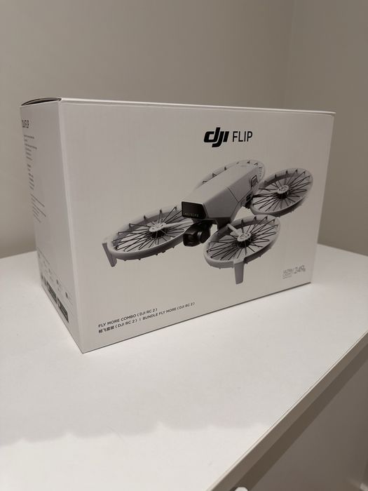 Drone DJI FLIP FLY Combo 4K (Novo) dentro da caixa