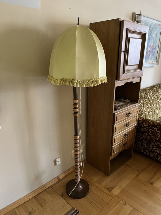 Lampa stojąca retro