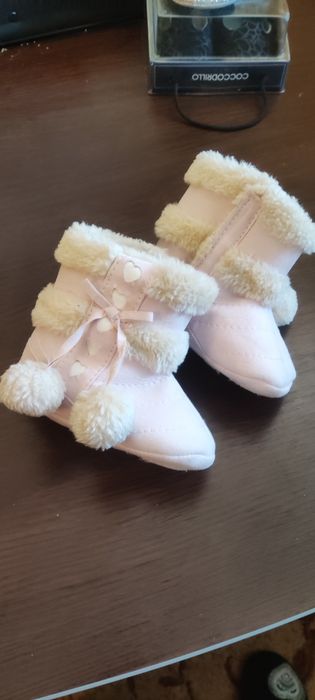 Продам сапожечки для дівчинки