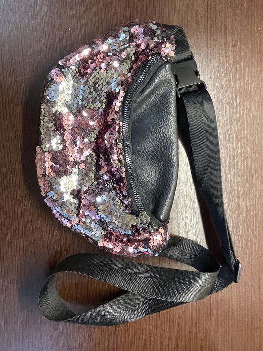 продаю сумку бананку