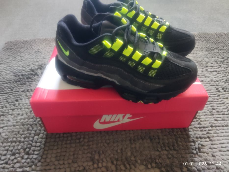 Кросівки Nike Air max 95 GS  "Volt Smoke Grey"розмір 37