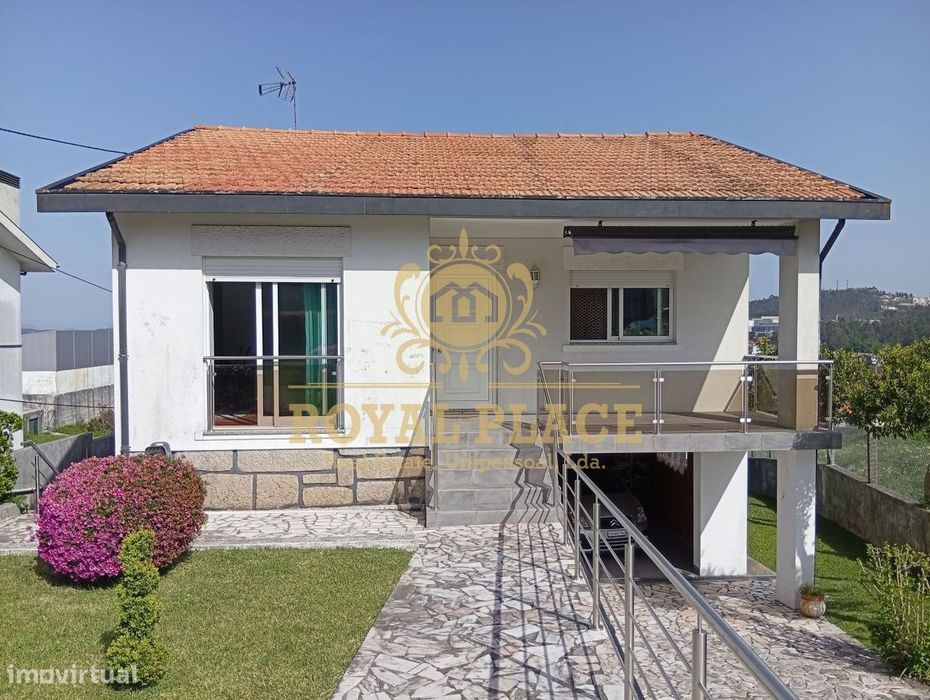 Moradia Isolada T3 + 1 em Lourosa