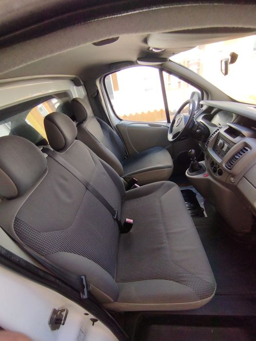 Opel Vivaro 2010 impecável