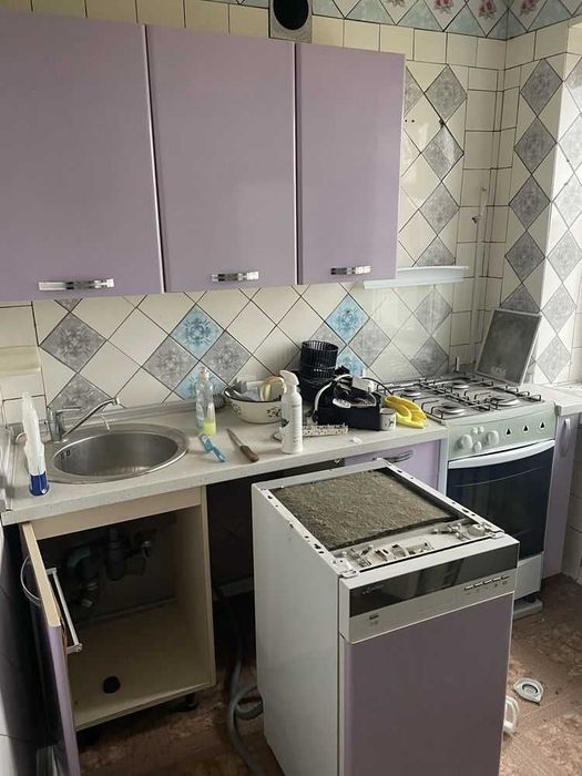 D1R Продам 3 к. квартиру на Новій Баварії