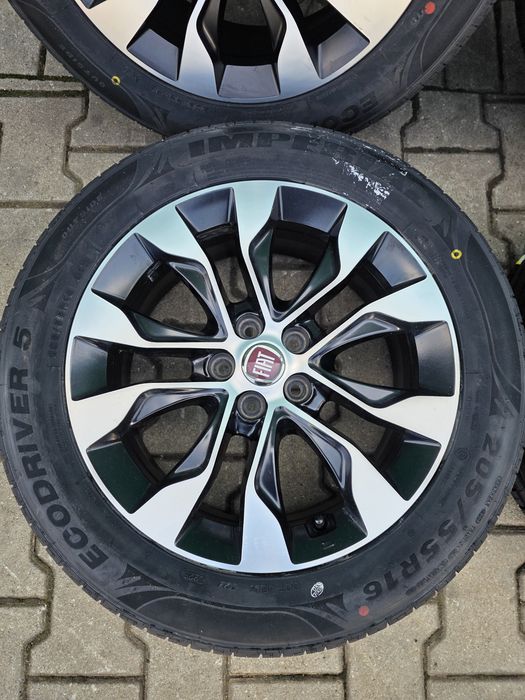 Fiat tipo  kola alufelgi felgi opony lato NOWE  25r