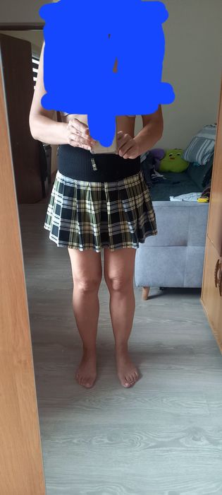 Plisowana spódniczka w kratkę:)