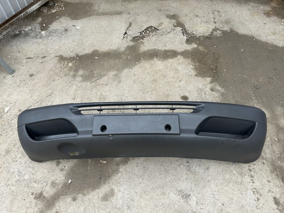 Бампер передній спрінтер cdi новий