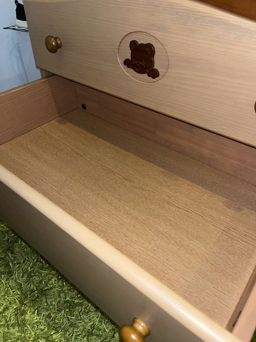 Berço+cómoda(4 gavetas)