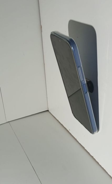 Suporte Carro Magnético para Telemóvel