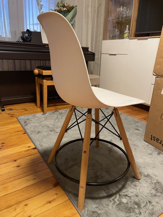 Krzesla do jadalni 7 sztuk po pięć dych