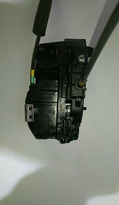 Fechadura / fecho porta trás direito NISSAN Juke (F15)