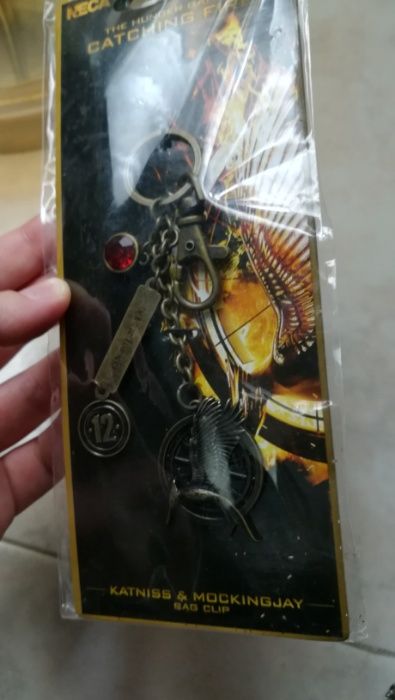 Hunger games jogos da Fome porta-chaves acessório mala - NOVO