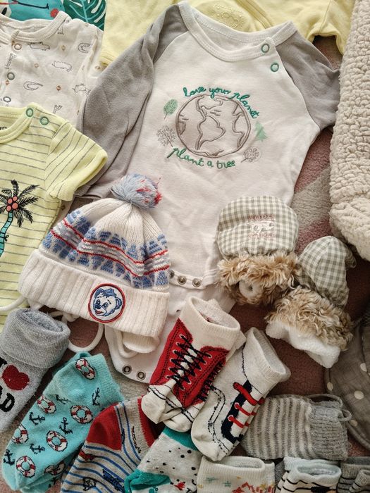 Sprzedam ubranka dla chłopca r.68/50szt