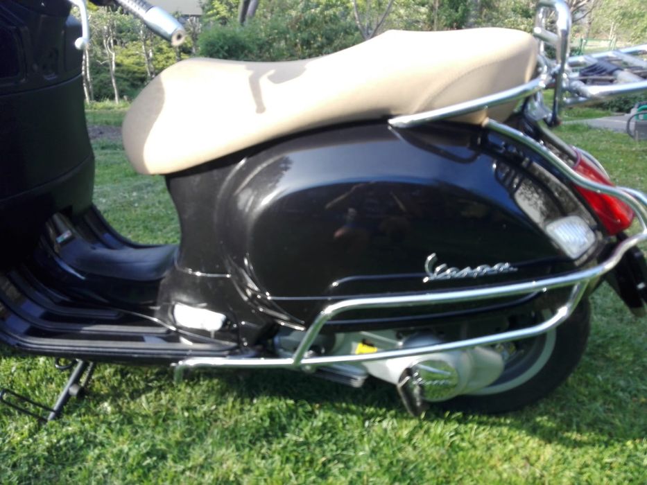 Piaggio Vespa GTS 125/