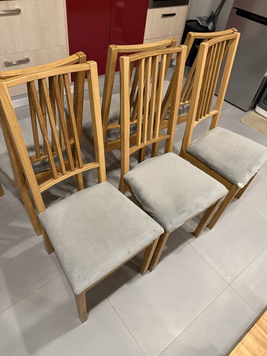 Mesa de madeira com  6 cadeiras