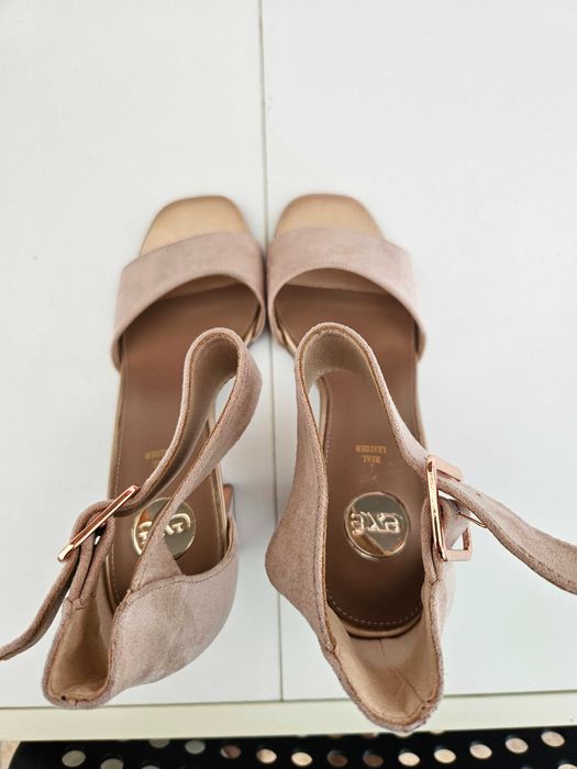 Sapatos EXE, muito confortaveis e em otimo estado