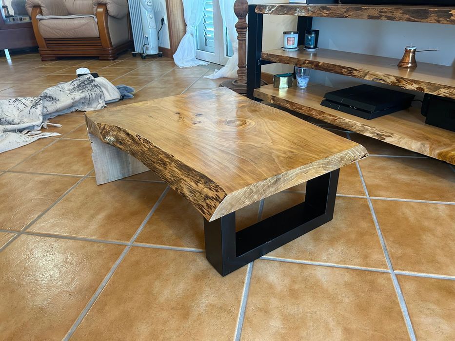 Mesa de apoio ou mesa de sala