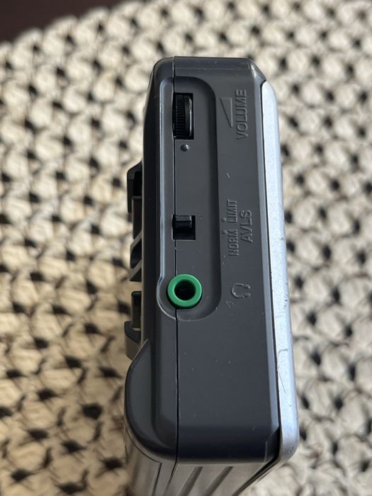 Sprzedam sony walkman wm-ex190