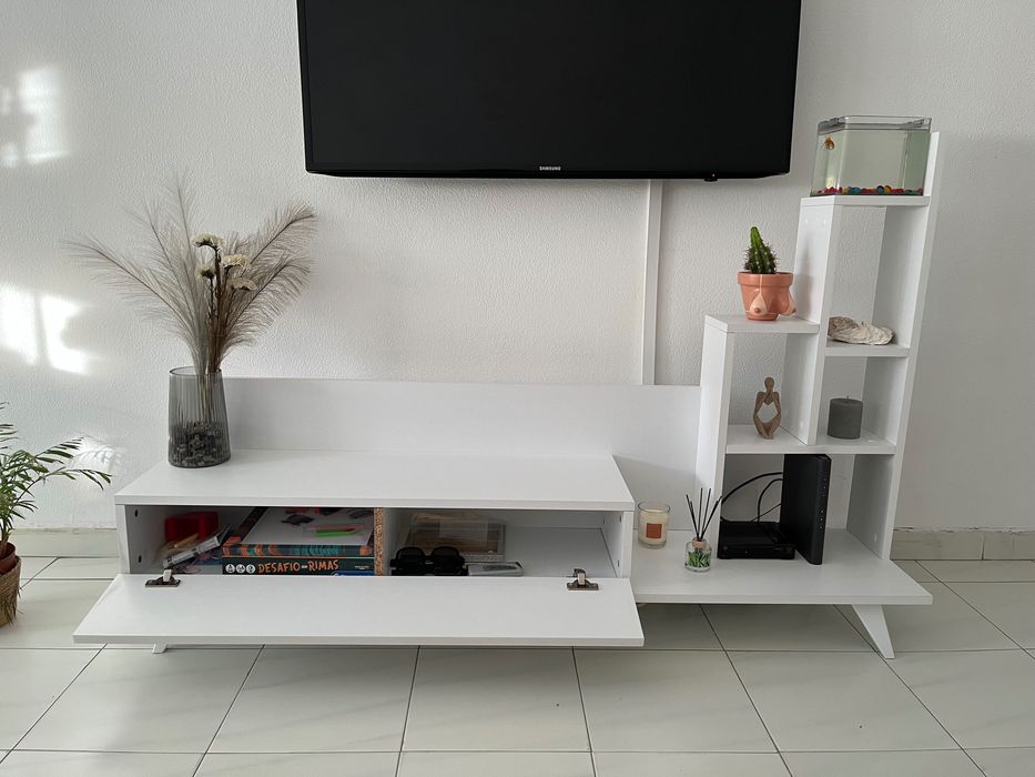 Móvel de tv branco