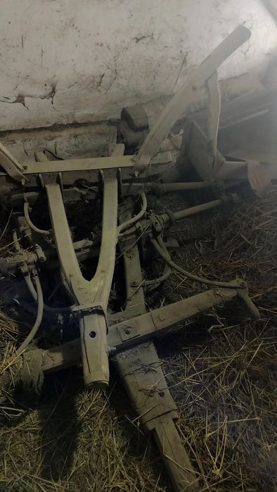 Дерев'яний віз(декор для саду)