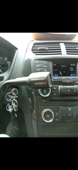 Форд Експлолер 3,7 газ бензин