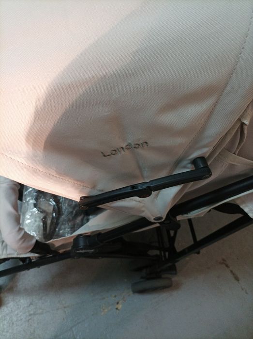 carrinho Bebé CHICCO Modelo London