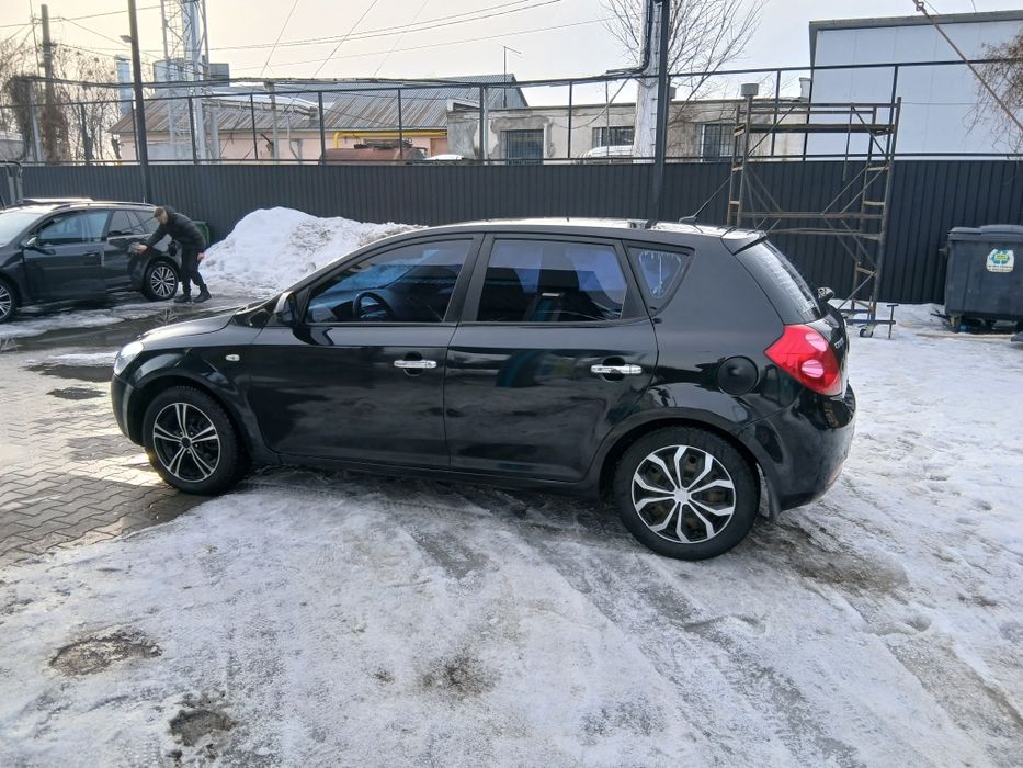 Kia ceed 1.4 2007рік