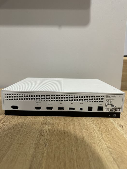 Xbox one s  1tb