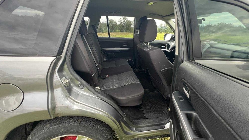 Suzuki Grand Vitara 2,0Benz 4x4 ładna i sprawna