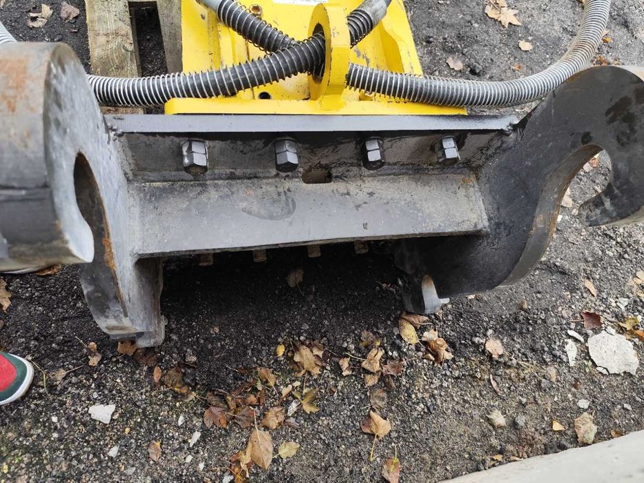 Młot hydrauliczny do koparki DHB 100S