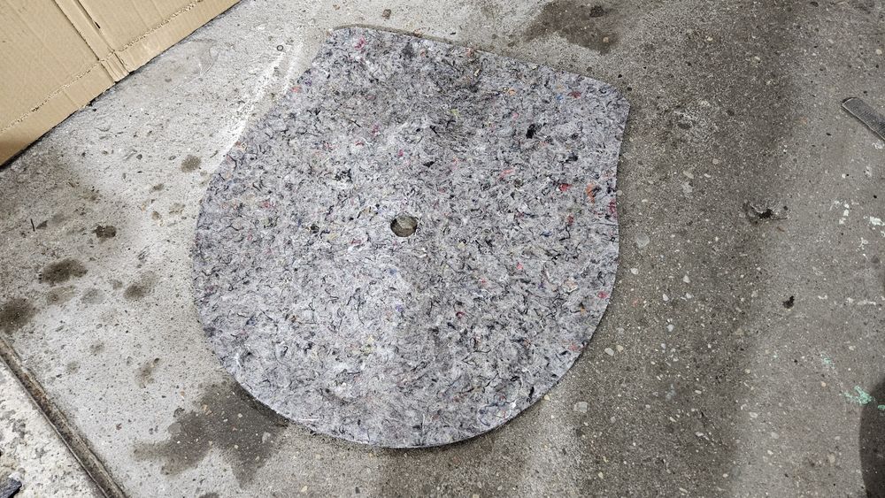 Mata wykładzina podłoga koła zapasowego opel insignia a