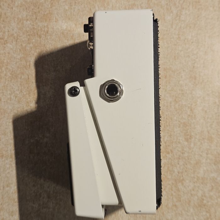 BOSS TU-3 Chromatyczny tuner do gitary i basu