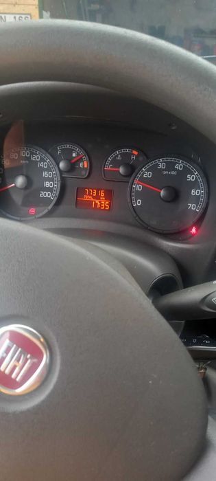 Fiat Doblo 2011 року