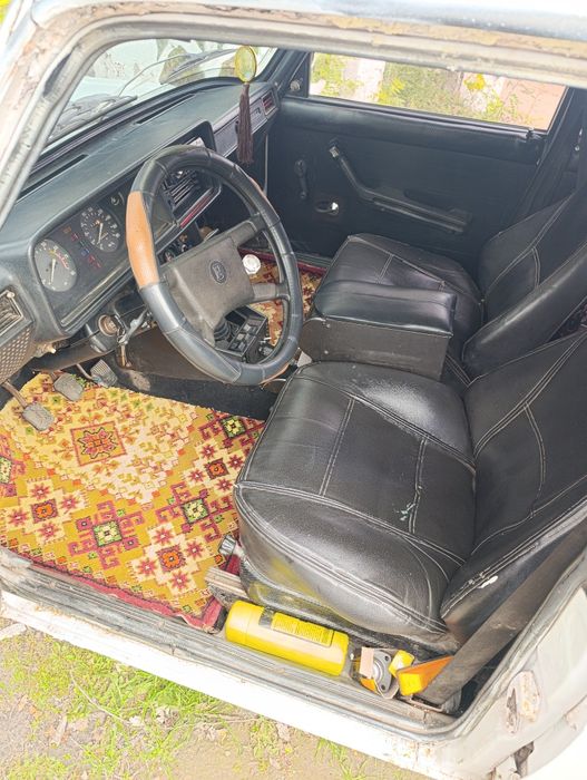 Продам Жигули 2104