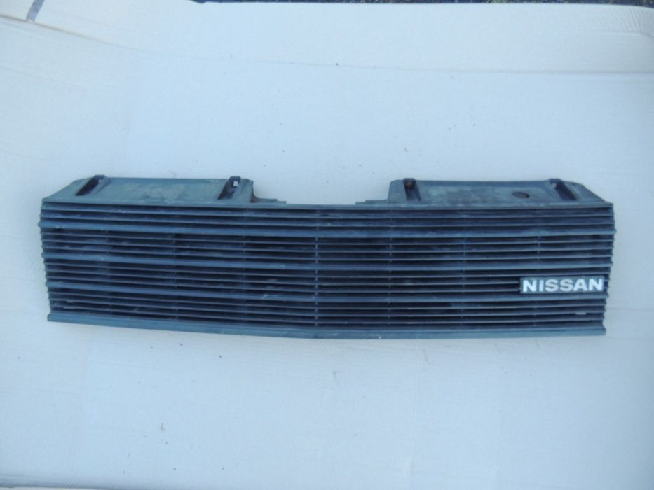Atrapa Grill Nissan Laurel C31 80,81,82,83,84,85