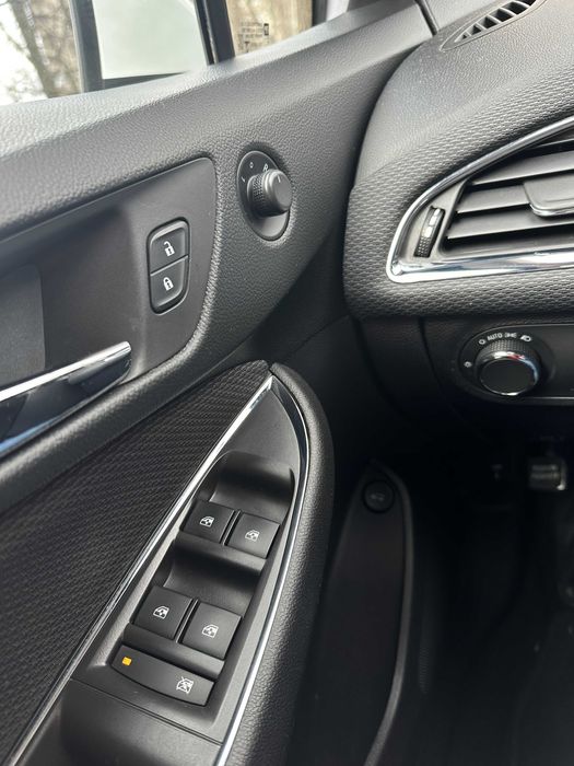 Продам Chevrolet Cruze 2017 года выпуска.