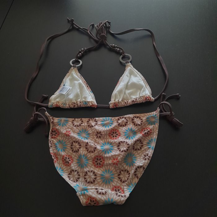 Bikini novo com etiqueta étnico