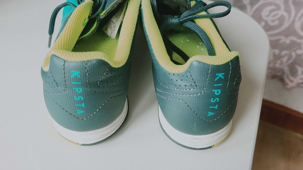 Футбольні кросівки 38р. 25,5см Kipsta