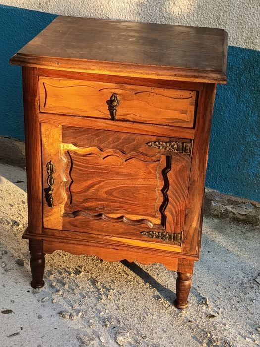 Mesa de cabeceira