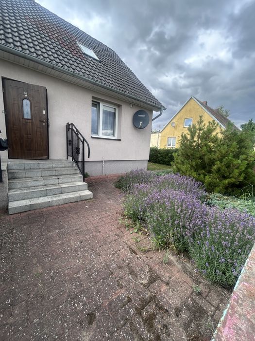 Bliźniak - sprzedam dom na wsi