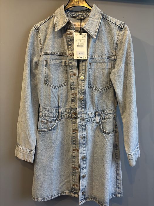 Nowa nienoszona sukienka jeansowa.